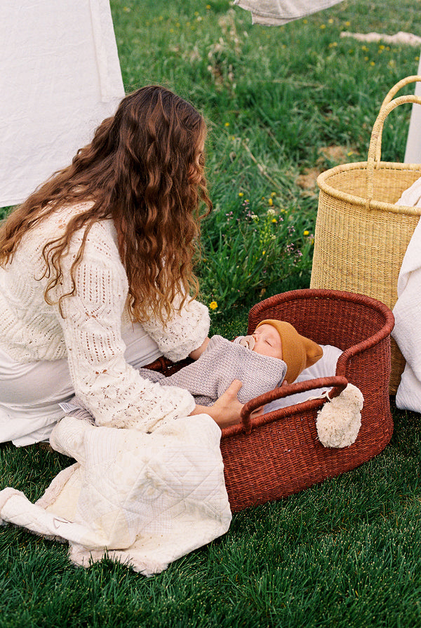 Embrace Summer with Your Moses Basket: 3 Creative Ways to Use It