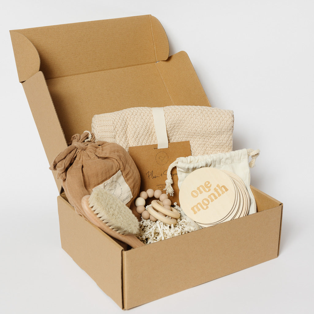 Newborn Deluxe Gift Set Macadamia