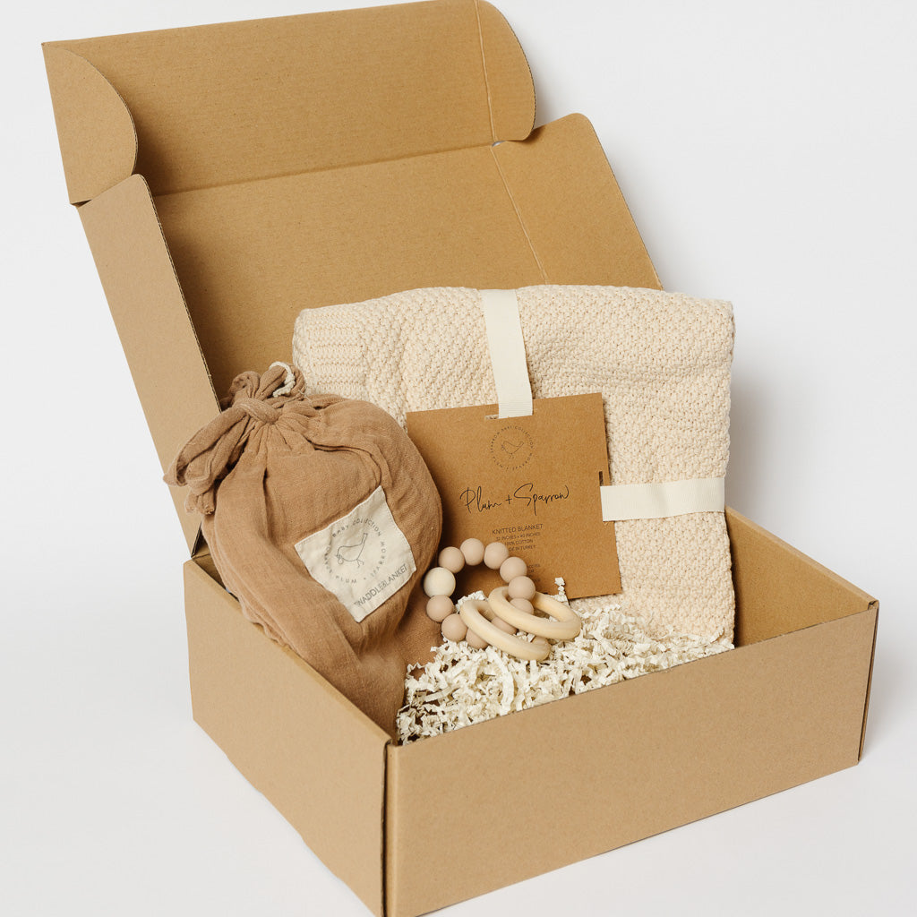 Newborn Essentials Gift Set Macadamia