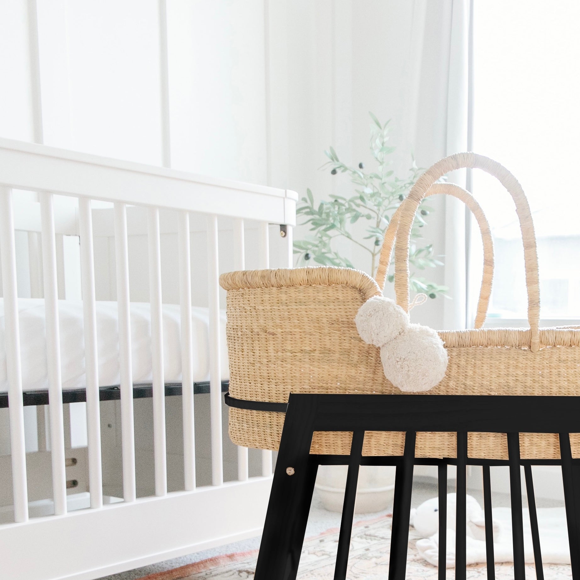 Modern Rocking<br> Moses Bassinet Stand<br> with brake<br>Black