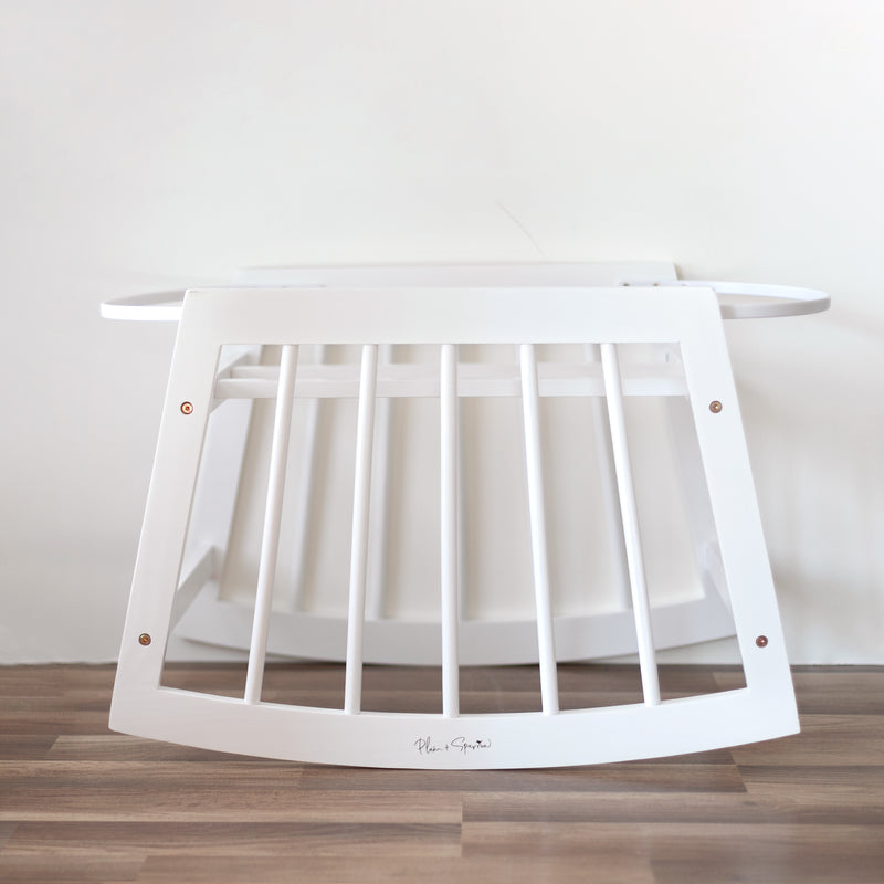 Modern Rocking Moses Bassinet Standwith brakeWhite – Plum+Sparrow